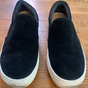 Steve Madden women's slip-on sneaker shoes, black suede, size 8.